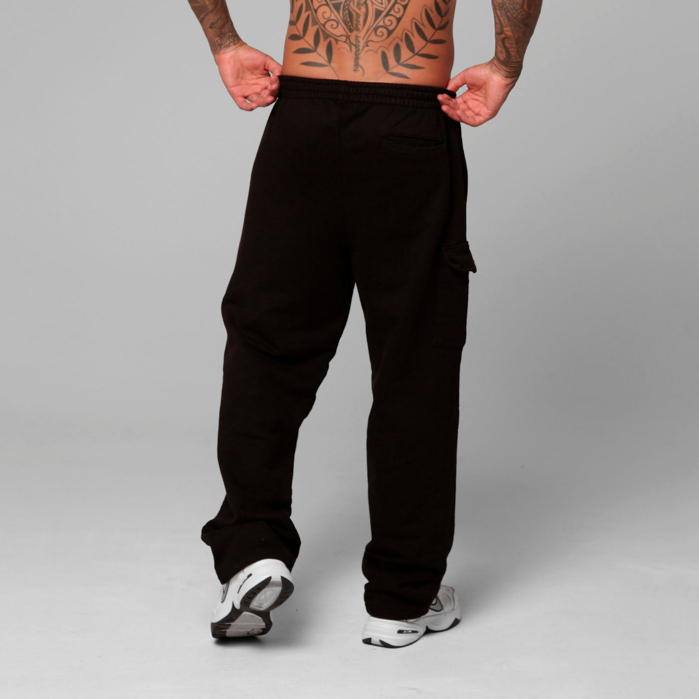Black Straight-Leg Sweatpants 385G