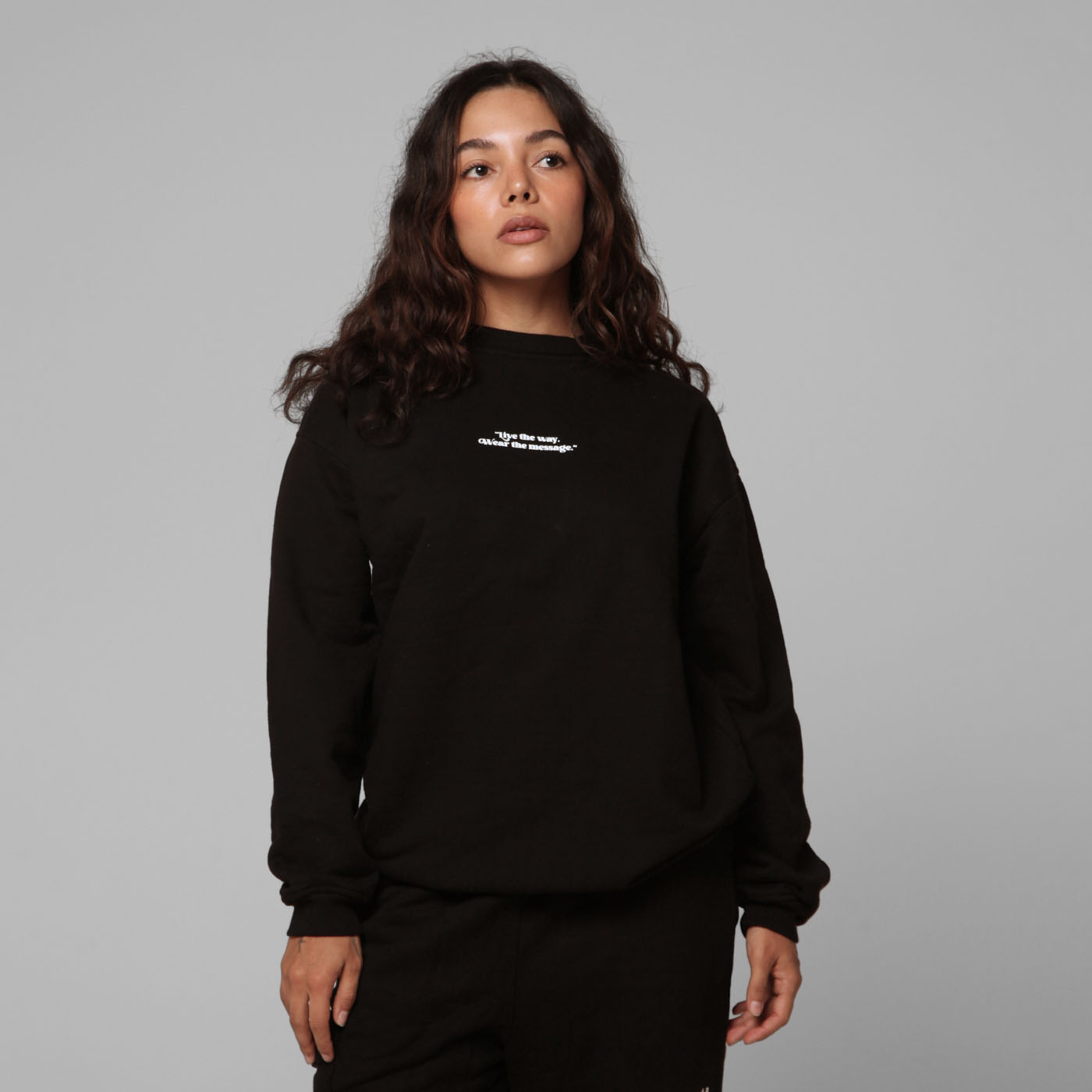Women Black Crewneck Sweatshirt 385G