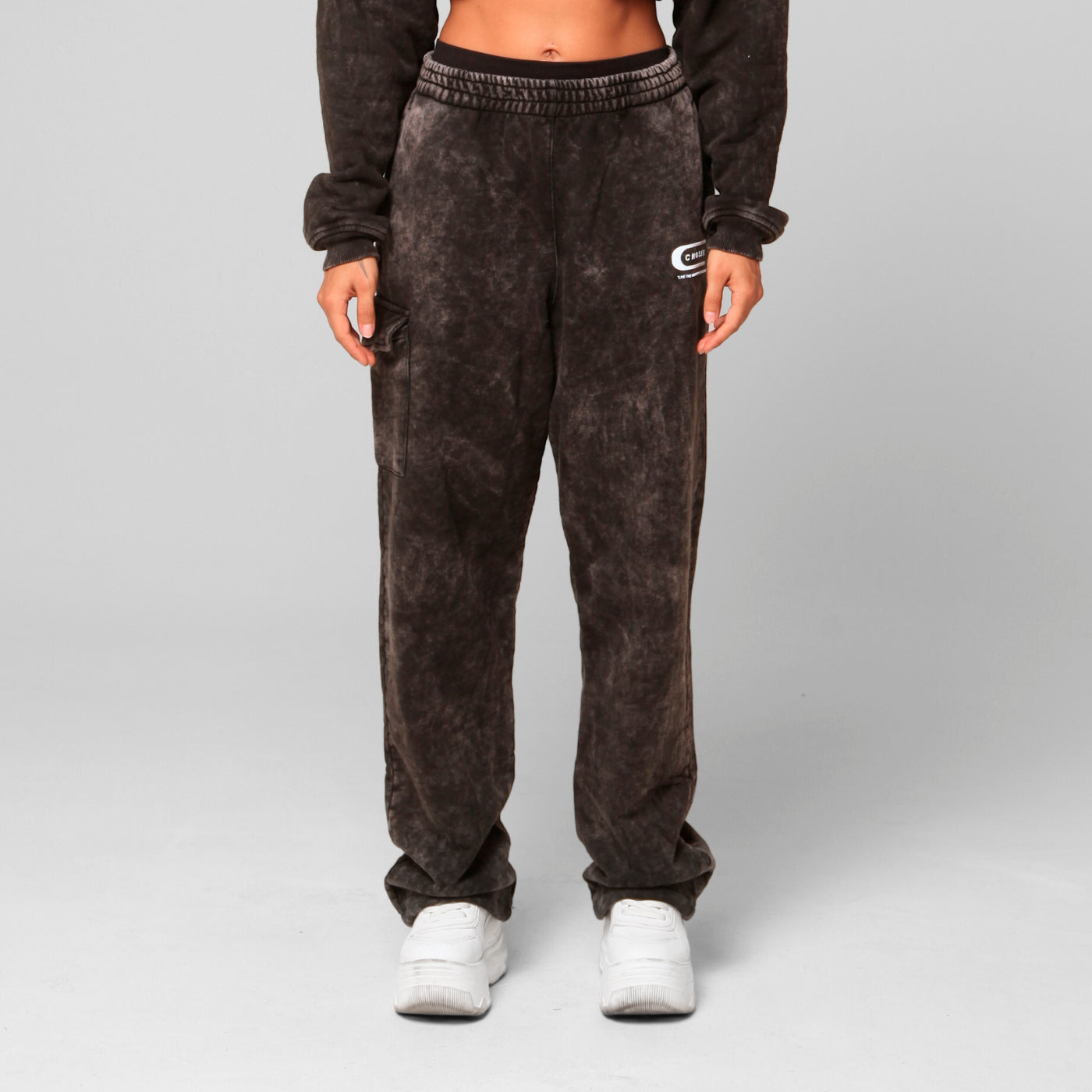 Women Black Acid Wash Straight-Leg Sweatpants 385G