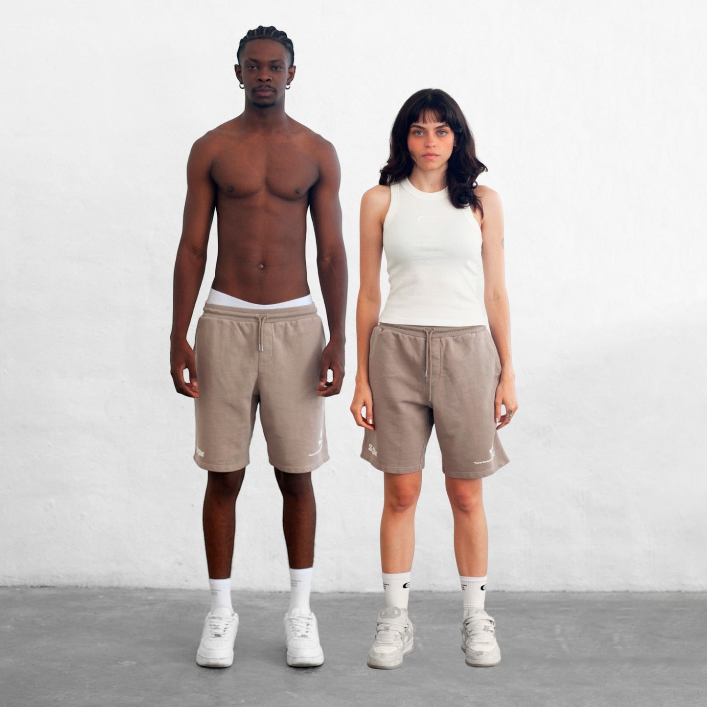Short Beige Unisex Chosen